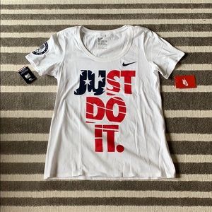 Nike scoop neck t-shirt